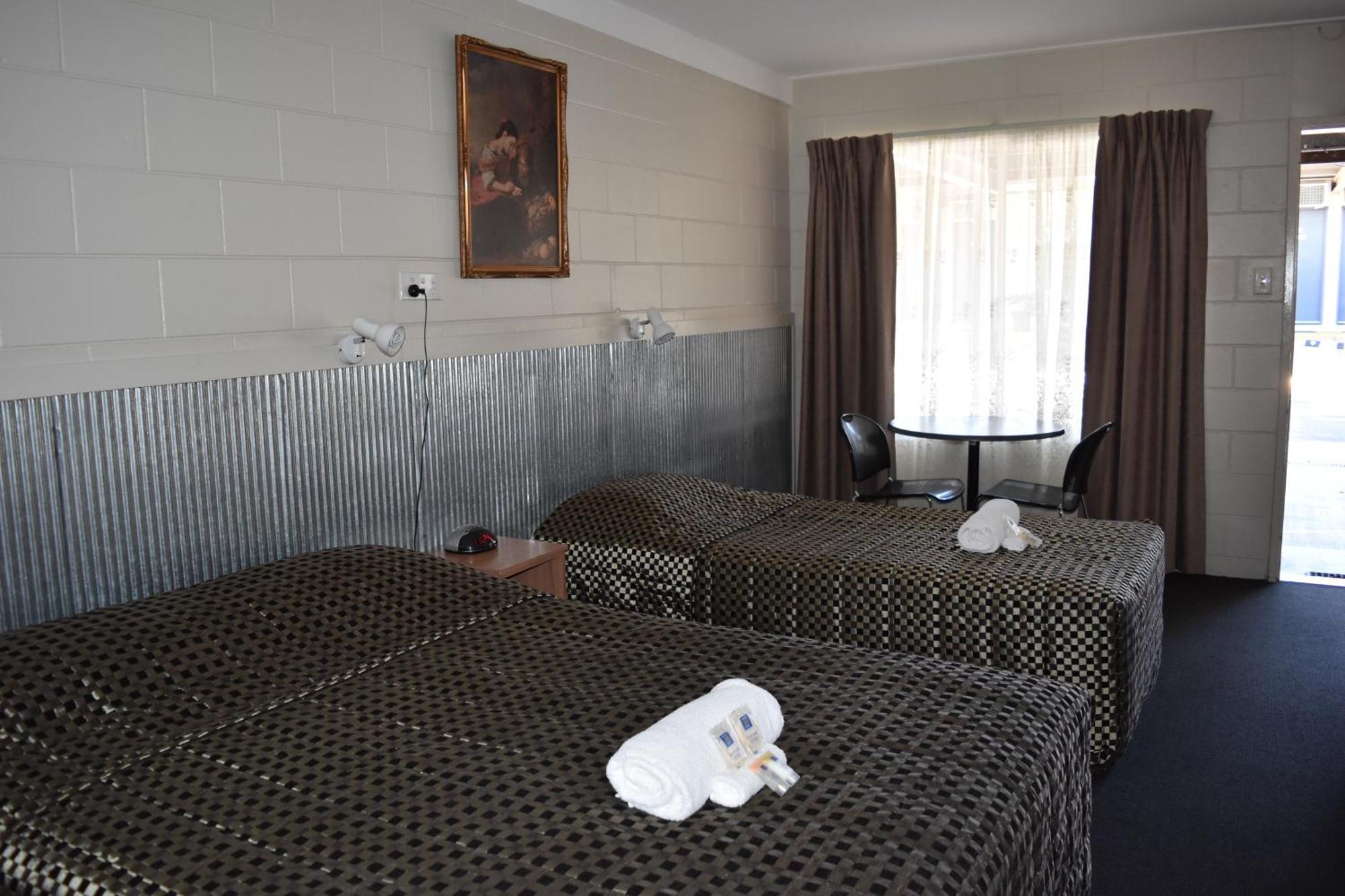 Black Diamond Motel Blackwater Room photo